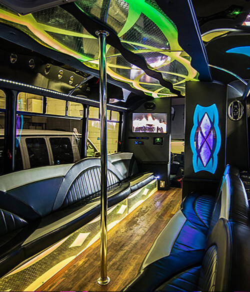 Milwaukee party buses